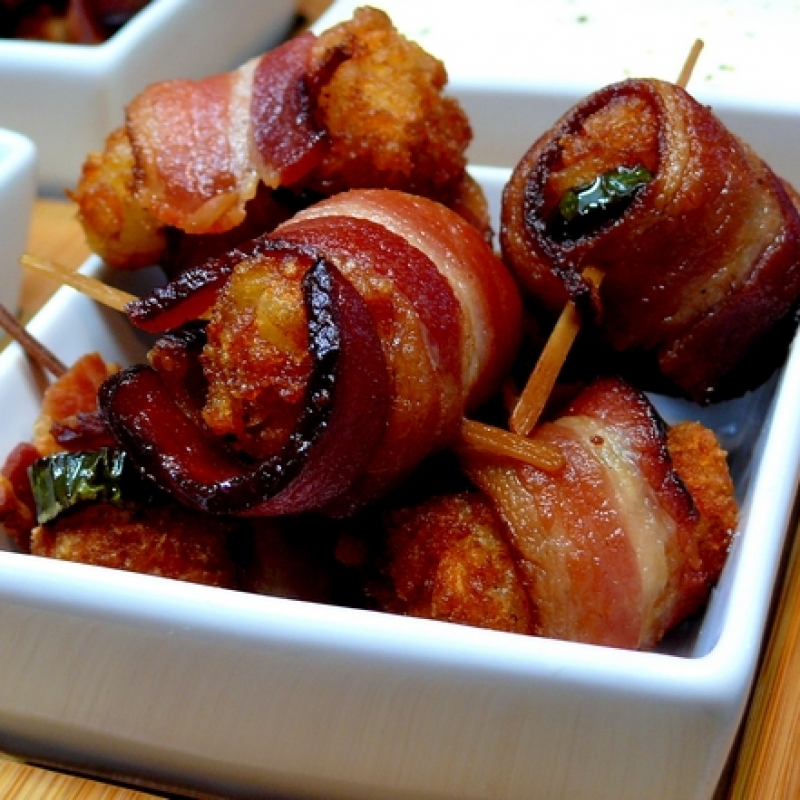 Bacon Wrapped Tater Tots With Cheese Bacon Wrapped Tater Tots With Cheese